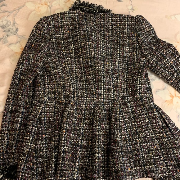 Super feminine and stylish jacket - Picture 6 of 6